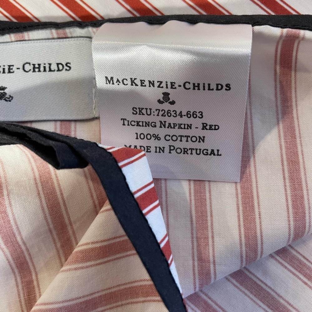 MacKenzie-Childs Ticking Napkins Red Stripe 16”x 16”
100% Cotton (12 Napkins)
